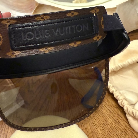 SOLD@@@@@@Louis Vuitton Sun Visor - Picture 14 of 15